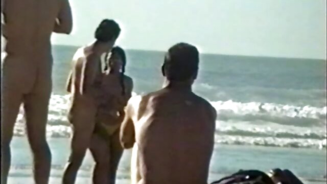Pareja real follando mientras video triple anal el doctor observa