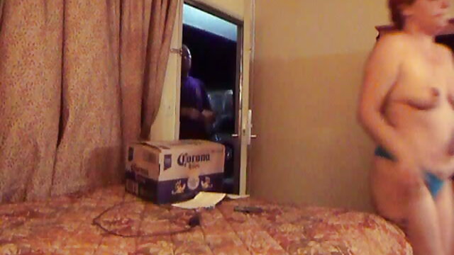Bota de intercambio de esperma con aceite de chicas follada y videos pornos triple xxx compartida