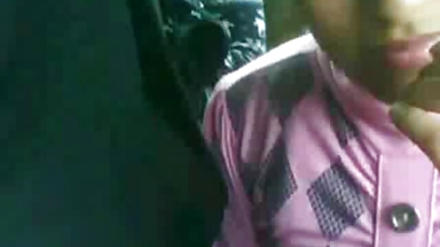 Rubia videos triple x con animales caliente pillada follando