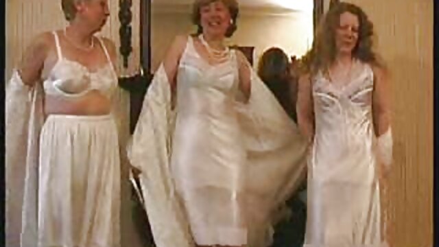 HOTWIFE GANGBANG videos triple x chilenos